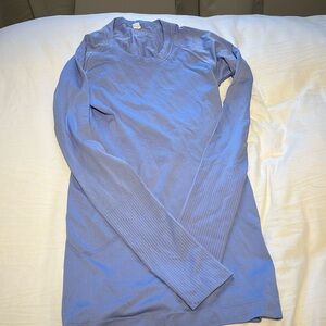 Lululemon long sleeve running shirt purple color